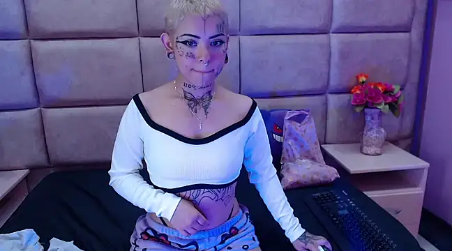 xbabymoonx online show from January 21, 2025, 5:09 pm
