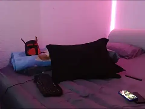 Snapshot of miia-liiam chatting on January 6, 2025, 3:31 am miia-liiam online show from January 6, 2025, 3:31 am