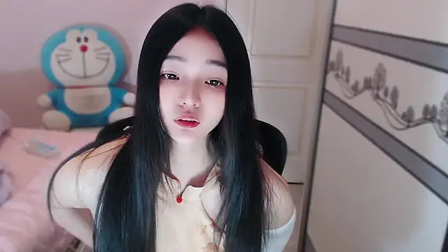 xiao-xiao-D online show from December 22, 2025, 8:44 am