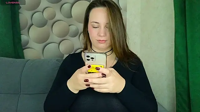 Cute smile sharon online show from October 20, 2025, 4:35 am