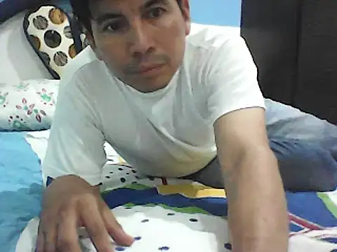 bisexual0007 online show from January 2, 2025, 3:58 am