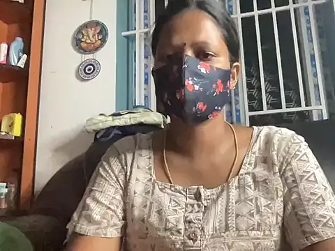 Tamil Sanjana  online show from June 1, 2026, 7:37 pm