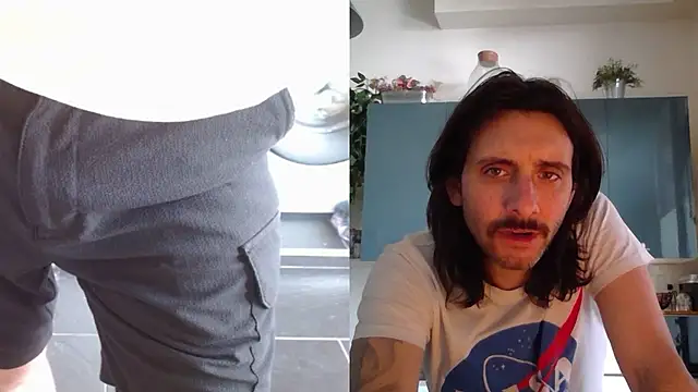 Snapshot of Chuck-FR chatting on June 14, 2026, 12:40 pm Chuck-FR online show from June 14, 2026, 12:40 pm
