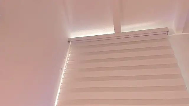 Snapshot of Alissonroses chatting on February 21, 2026, 9:05 pm Alissonroses online show from February 21, 2026, 9:05 pm