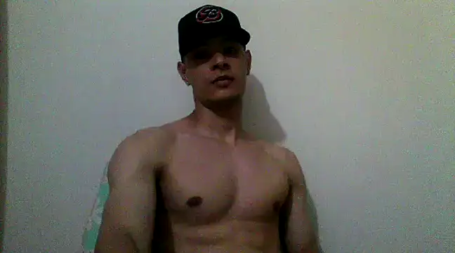 Snapshot of tric09 chatting on December 18, 2024, 3:22 pm tric09 online show from December 18, 2024, 3:22 pm