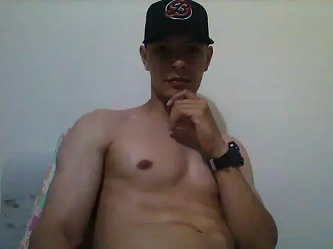 Snapshot of tric09 chatting on December 19, 2024, 1:18 pm tric09 online show from December 19, 2024, 1:18 pm