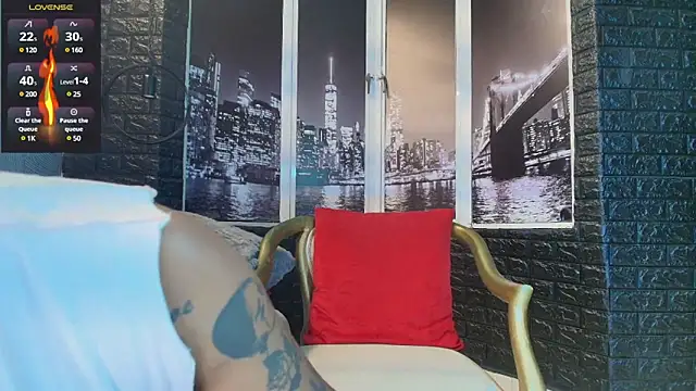 Snapshot of JhonyMiller_ chatting on January 5, 2025, 8:10 pm JhonyMiller  online show from January 5, 2025, 8:10 pm