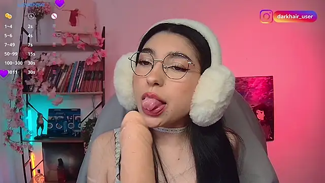 Snapshot of Sweet_Nyx chatting on June 10, 2026, 10:41 pm Sweet Nyx online show from June 10, 2026, 10:41 pm