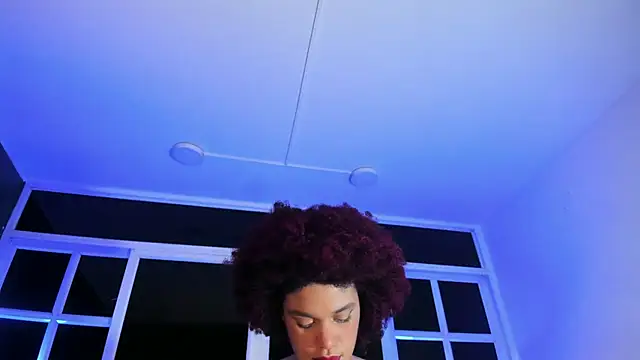 Snapshot of loladupont chatting on August 3, 2026, 3:05 am loladupont online show from August 3, 2026, 3:05 am