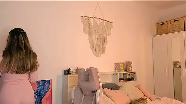 0h mandy online show from November 19, 2025, 3:12 pm