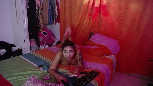 lexieMooree online show from January 28, 2025, 7:00 am