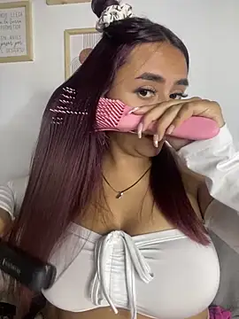 michell boobs  online show from December 23, 2024, 3:55 pm