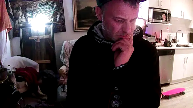 SilverandFox online show from January 23, 2025, 1:24 pm
