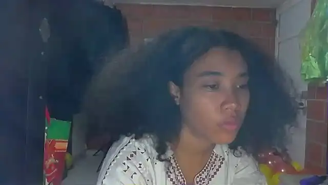 kattyandericc online show from November 6, 2025, 4:41 pm