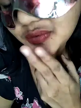 Riya Stream01 online show from January 11, 2025, 8:32 pm