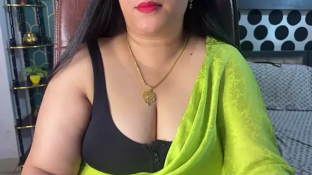 FlatVincy4 online show from May 11, 2026, 7:58 am
