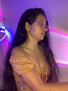 Snapshot of Rosita_forever_ chatting on January 28, 2025, 3:35 pm Rosita forever  online show from January 28, 2025, 3:35 pm