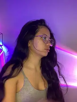 Snapshot of Rosita_forever_ chatting on January 29, 2025, 12:24 pm Rosita forever  online show from January 29, 2025, 12:24 pm