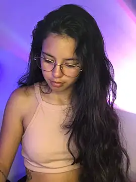 Snapshot of Rosita_forever_ chatting on February 5, 2025, 10:08 am Rosita forever  online show from February 5, 2025, 10:08 am
