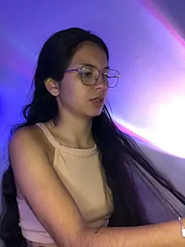 Snapshot of Rosita_forever_ chatting on February 5, 2025, 1:11 pm Rosita forever  online show from February 5, 2025, 1:11 pm