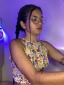 Snapshot of Rosita_forever_ chatting on February 8, 2025, 7:16 pm Rosita forever  online show from February 8, 2025, 7:16 pm