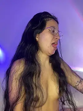 Snapshot of Rosita_forever_ chatting on February 9, 2025, 3:56 pm Rosita forever  online show from February 9, 2025, 3:56 pm
