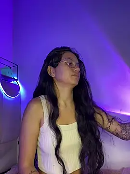 Snapshot of Rosita_forever_ chatting on February 11, 2025, 7:05 pm Rosita forever  online show from February 11, 2025, 7:05 pm