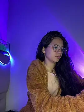 Snapshot of Rosita_forever_ chatting on February 12, 2025, 7:13 am Rosita forever  online show from February 12, 2025, 7:13 am