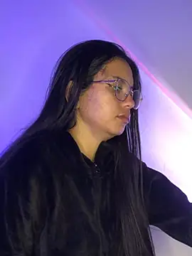 Snapshot of Rosita_forever_ chatting on February 19, 2025, 6:55 am Rosita forever  online show from February 19, 2025, 6:55 am