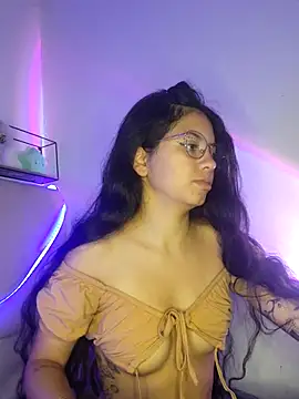 Snapshot of Rosita_forever_ chatting on March 8, 2025, 12:52 pm Rosita forever  online show from March 8, 2025, 12:52 pm