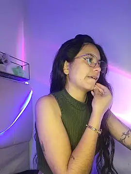 Snapshot of Rosita_forever_ chatting on March 11, 2025, 3:45 pm Rosita forever  online show from March 11, 2025, 3:45 pm