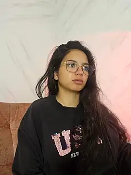 Snapshot of Rosita_forever_ chatting on March 12, 2025, 11:31 am Rosita forever  online show from March 12, 2025, 11:31 am