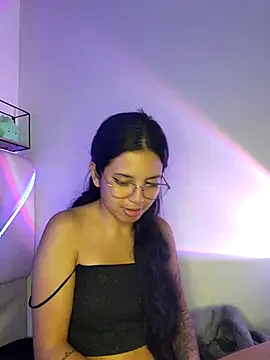 Snapshot of Rosita_forever_ chatting on March 14, 2025, 3:15 am Rosita forever  online show from March 14, 2025, 3:15 am