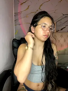 Snapshot of Rosita_forever_ chatting on October 3, 2025, 5:48 am Rosita forever  online show from October 3, 2025, 5:48 am