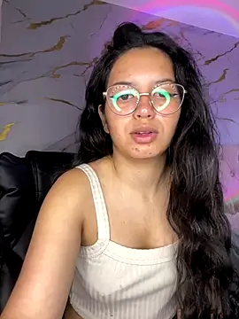 Snapshot of Rosita_forever_ chatting on October 7, 2025, 2:47 pm Rosita forever  online show from October 7, 2025, 2:47 pm