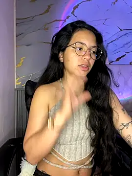 Snapshot of Rosita_forever_ chatting on October 13, 2025, 2:06 pm Rosita forever  online show from October 13, 2025, 2:06 pm