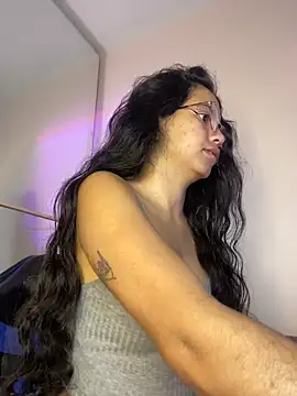 Rosita forever  online show from March 28, 2026, 4:06 pm