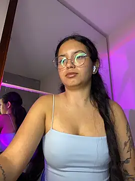 Rosita forever  online show from May 3, 2026, 4:24 pm