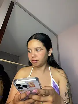 Rosita forever  online show from May 18, 2026, 12:55 pm