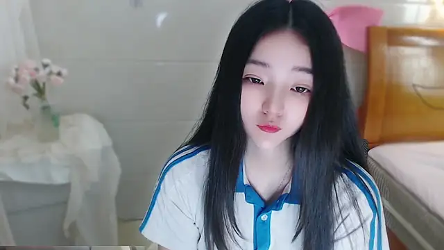 qiqi--- online show from April 25, 2026, 5:21 am