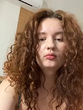Snapshot of Anna_Desire_ chatting on December 14, 2025, 6:01 pm Anna Desire online show from December 14, 2025, 6:01 pm