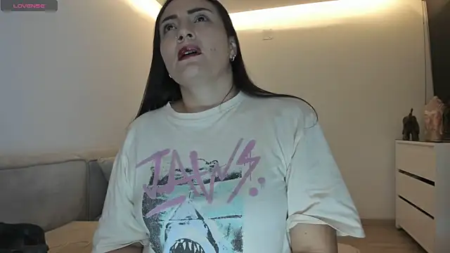 mariana 1  online show from March 3, 2026, 4:51 am