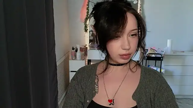 MoranaMissGod online show from May 10, 2026, 1:16 pm