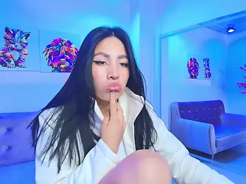 Snapshot of Leia_queens chatting on March 8, 2025, 2:30 pm Leia queens online show from March 8, 2025, 2:30 pm