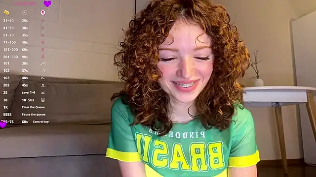 LilianGrindle online show from June 19, 2026, 7:17 pm