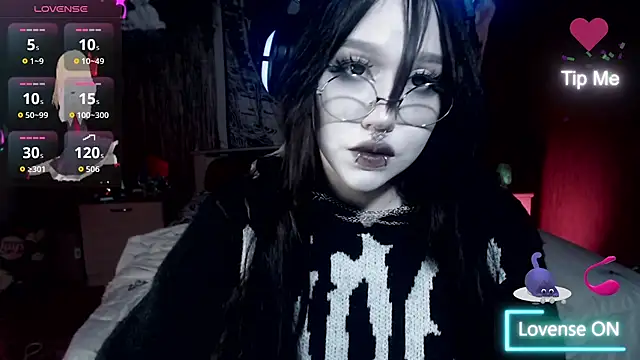 Snapshot of chloe_crystall_killer chatting on October 27, 2025, 12:26 am chloe crystall killer online show from October 27, 2025, 12:26 am