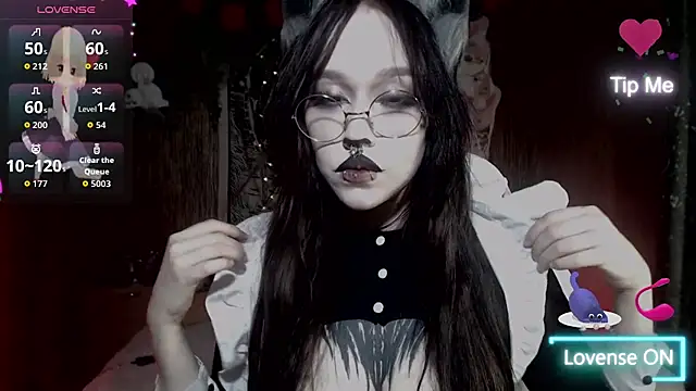 Snapshot of chloe_crystall_killer chatting on October 31, 2025, 7:15 pm chloe crystall killer online show from October 31, 2025, 7:15 pm