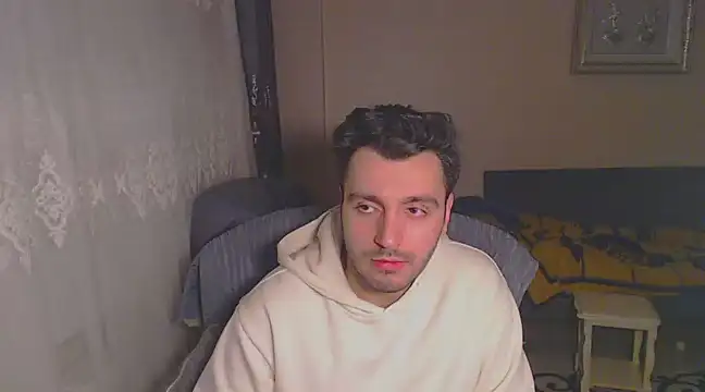 handsomeee04 online show from February 7, 2025, 12:20 am