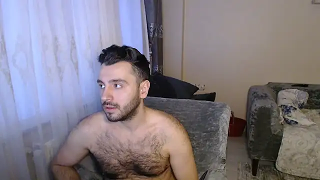 handsomeee04 online show from May 3, 2026, 5:08 pm