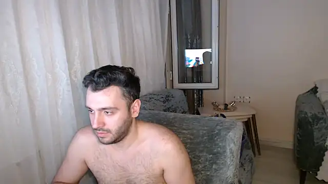 handsomeee04 online show from June 30, 2026, 10:11 pm